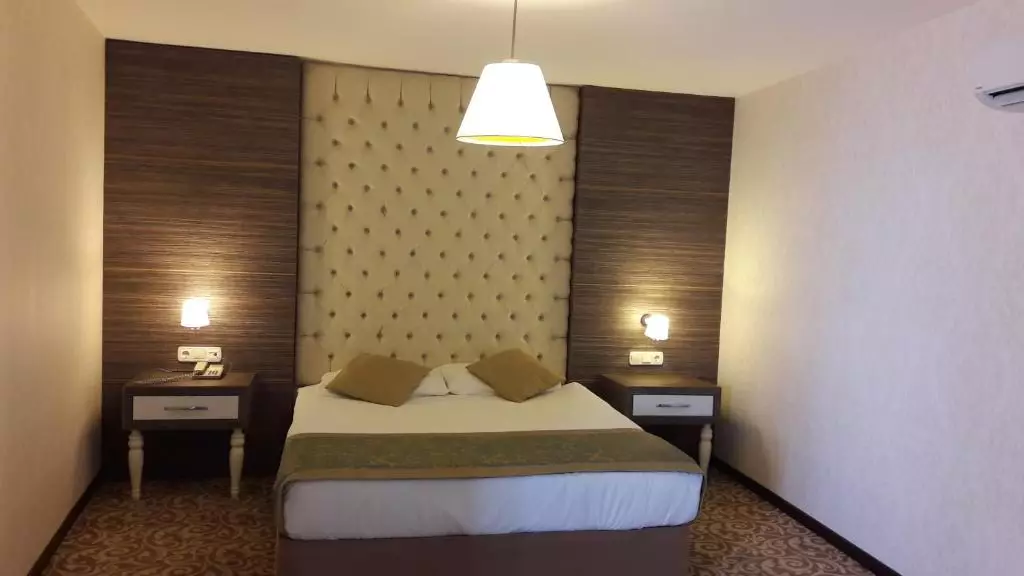 HOTEL CENDER